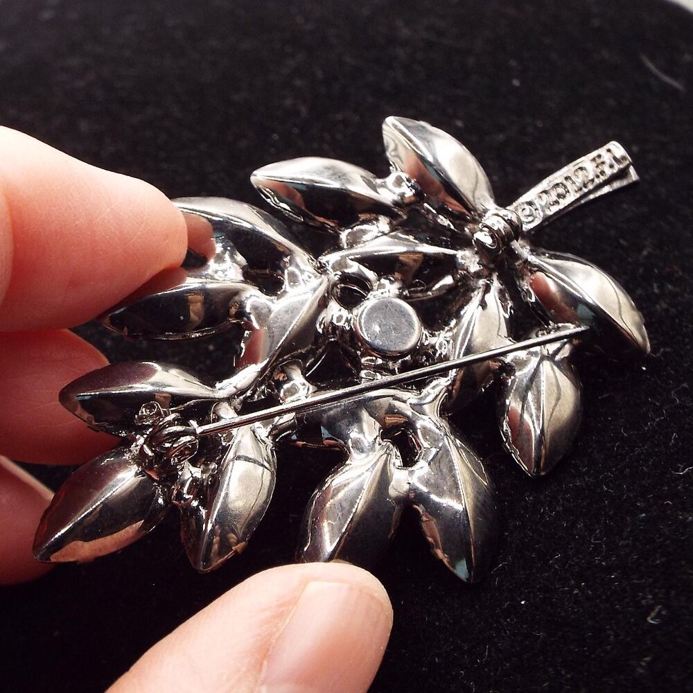 SIGNED 2012 FL GOLDEN SIENNA MARQUISE RHINESTONES LEAF PIN 73 - Picture 3 of 5